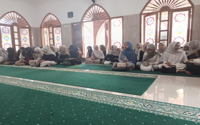 Penutupan Pesantren Ramadan SMK Kesehatan Sadewa Wates