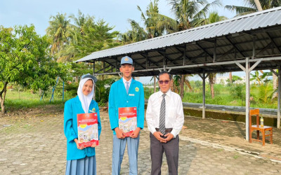 Langkah Awal Menuju Dunia Kerja: Pelepasan PKL Siswa Kelas XI SMK Kesehatan Sadewa Wates