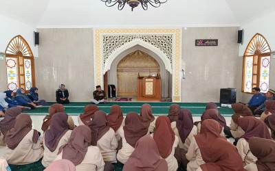 Harmoni Spiritual di Awal Semester Genap Tahun Pelajaran 2024/2025  dan Pembukaan PPDB SMK Kesehatan Sadewa Wates Tahun Pelajaran 2025/2026