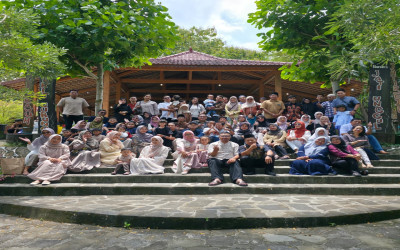 Hangatnya Syawalan SMK Sadewa Wates, Dari Doa hingga Tawa Kebersamaan